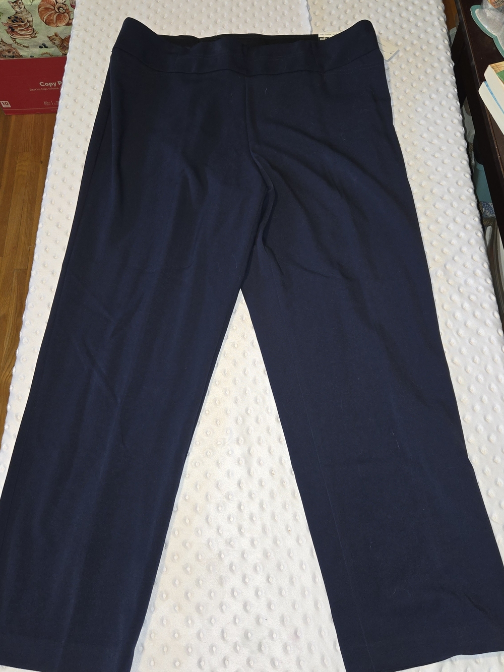 Investments NWT Park Ave Navy Straight Leg Secret Support Pants Woman's Sz 16s